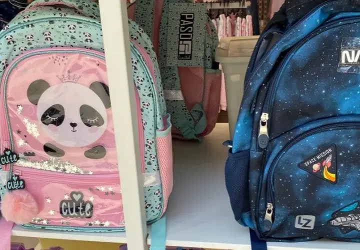 Waga podręcznika fizyki: Czy plecak dziecka jest za ciężki?