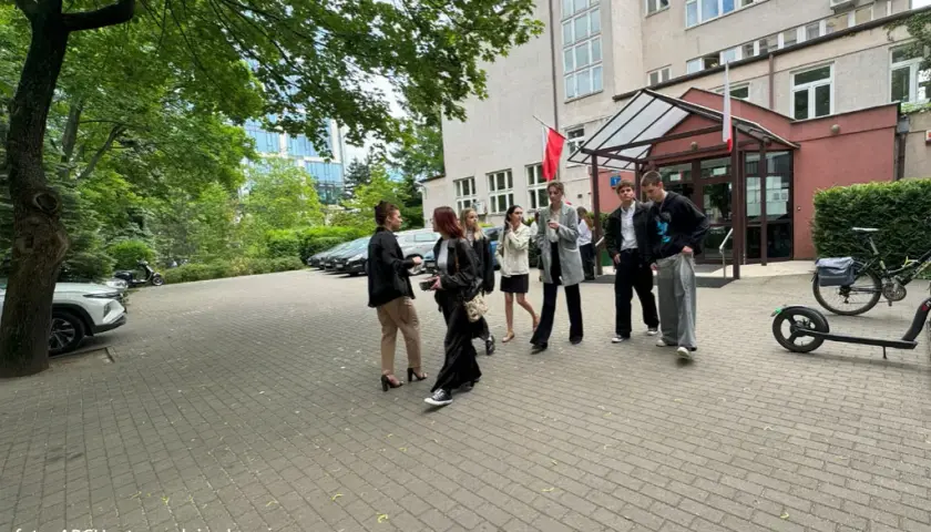 Kiedy biologia rozszerzona? Decyzja, terminy, studia i sukces!