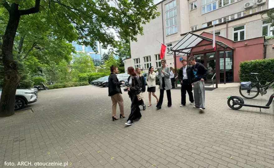 Kiedy biologia rozszerzona? Decyzja, terminy, studia i sukces!